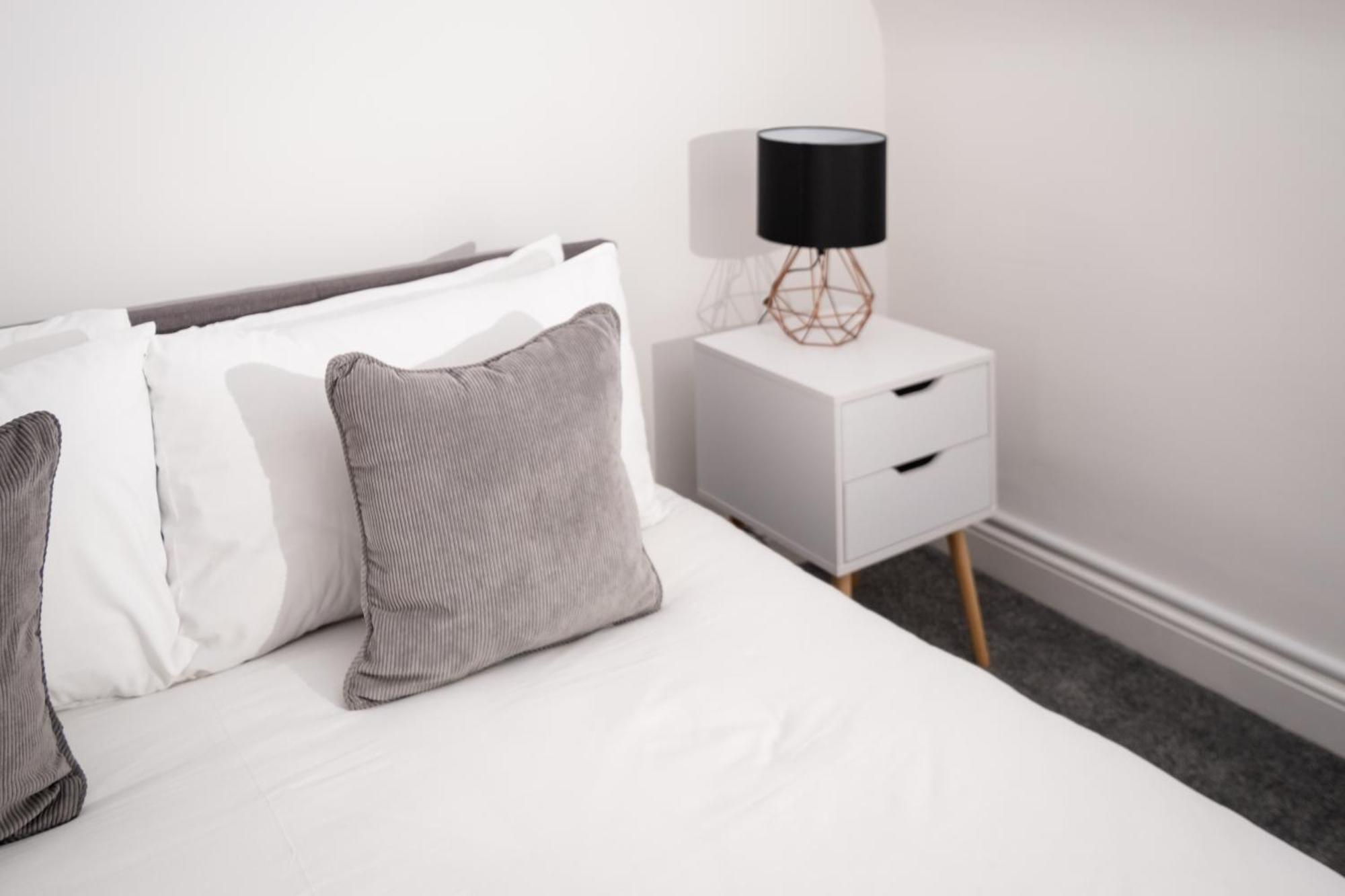 Trinity Apartments Stratford Upon Avon Exteriör bild